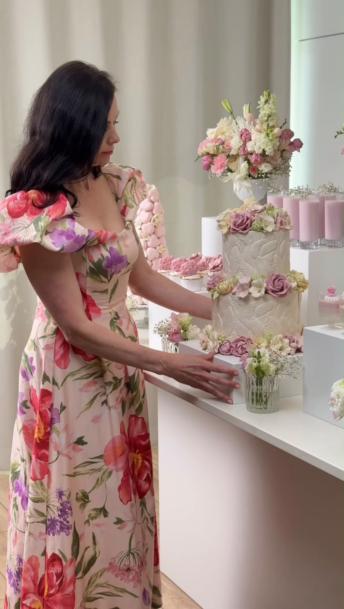 Styled zefir flower gift presentation with ribbon and packaging