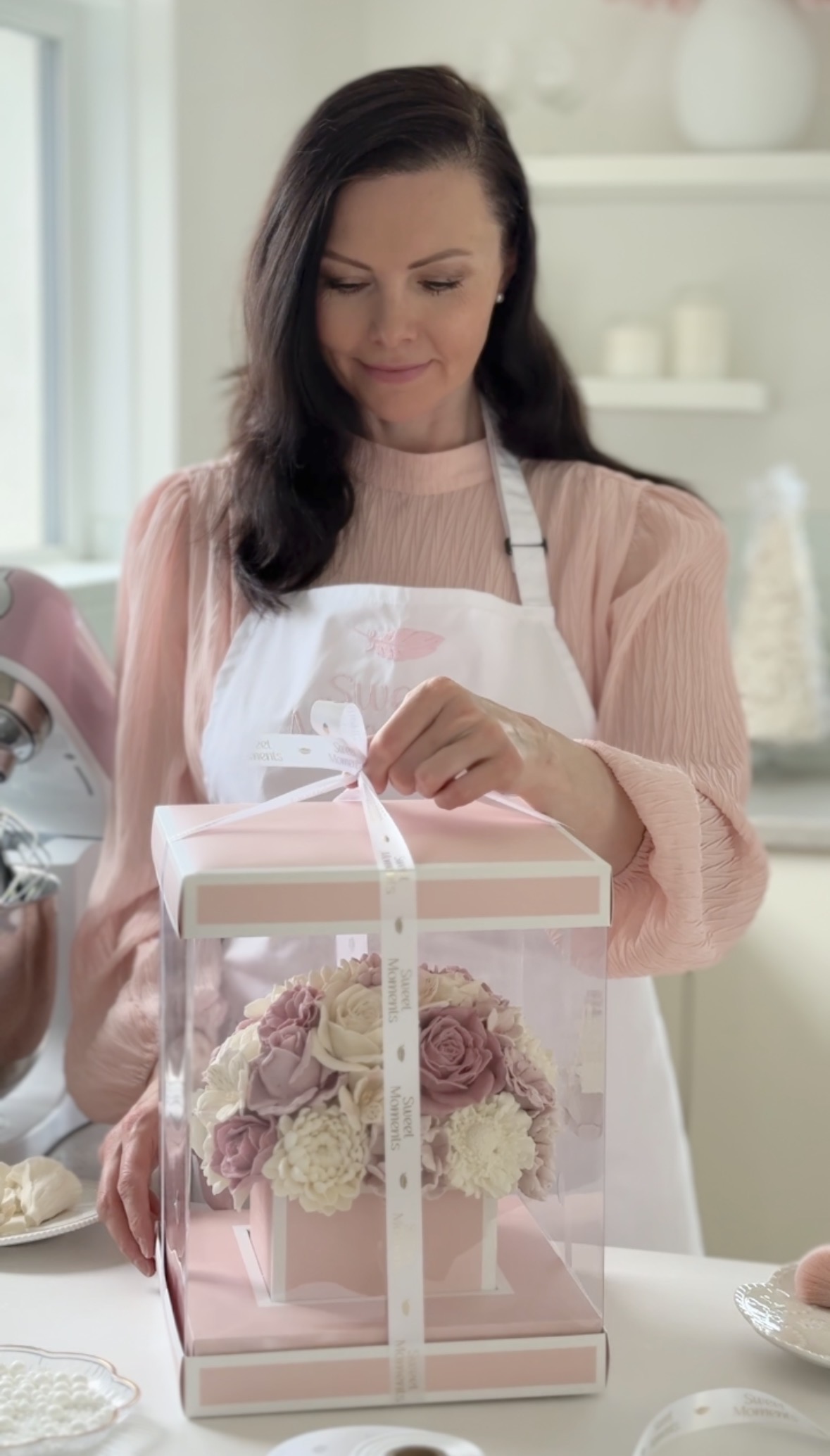 Zefir flower arrangement by Sweet Moments — gift box 6