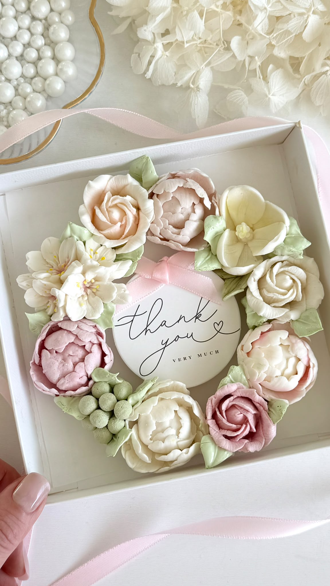 Zefir flower arrangement by Sweet Moments — bouquet 4